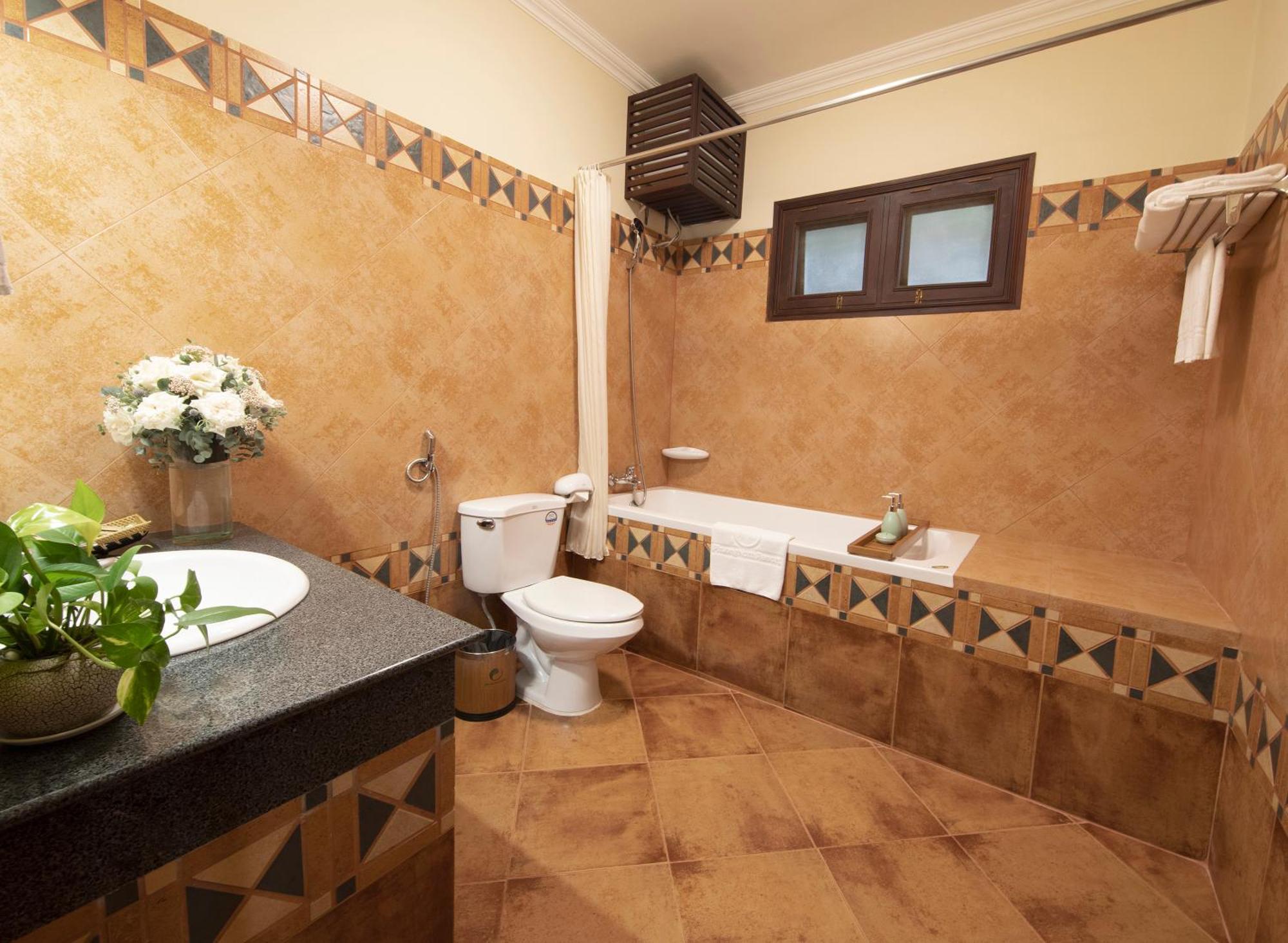 Phuong Nam Resort Thuan An Exterior foto